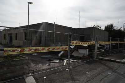 Japigia, passano i mesi ma le macerie delle case container sono ancora l�